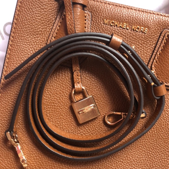 Tan Michael Kors purse - Picture 6 of 6